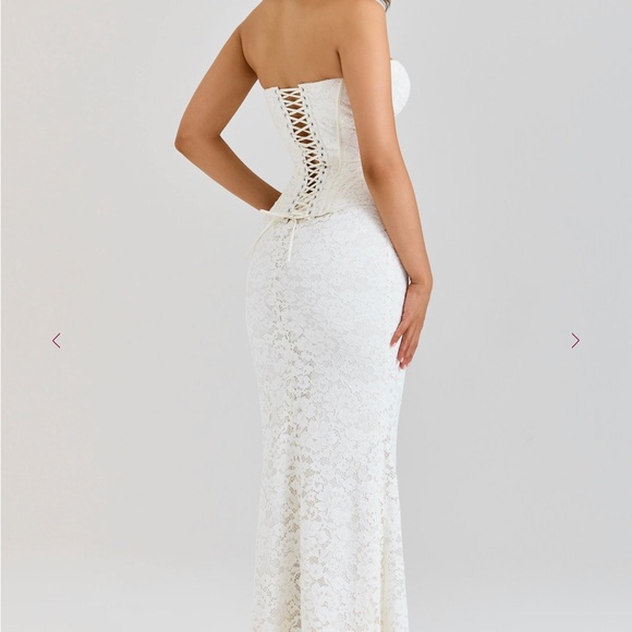 House of CB Solaine Ivory Lace Corset Maxi Dress - Picture 3 of 6